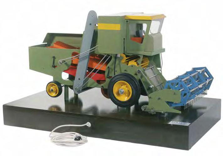 VB 8660E MODEL OF WHEAT HARVERSTER (on base) - electrical VB 8660 This is a model of a wheat harvester machine. This model clearly shows the combine harvester main elements.
