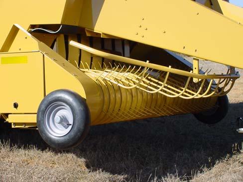PICKUP Wide, Low Profile Pickup The pickups are designed to cope effectively with wide, heavy windrows in hay and straw, with the LB33 and LB34 also designed for silage