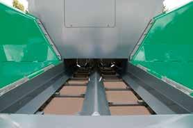 Hopper Sides and Hydraulic Hopper Front (Option) The hydraulically operated hopper front prevents spills of mix when feed lorries change.
