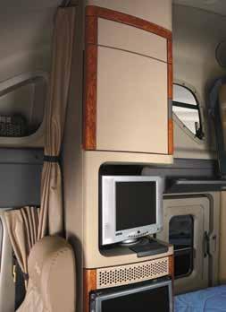 The Cascadia and Cascadia Evolution offer an optional Driver s Lounge with cushioned café-style bench seating for two.