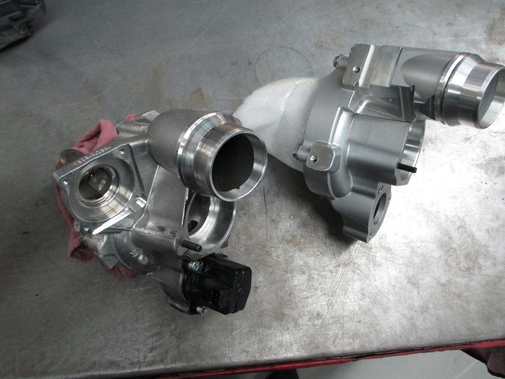 Examine the Dinan turbocharger and verify that it is the correct type for your car (see Figure 3).