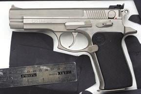 Star 30M Type: Self-loading pistol Calibre: 9 19 mm Visually a hybrid of