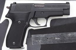 SIG Sauer P226 Type: Self-loading pistol Calibre: 9 19 mm Tall,
