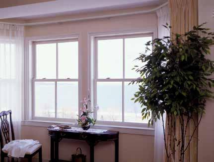 DOUBLE HUNG WINDOWS 33 Searching for a really big window? The Lincoln Quantum double hung is the answer.