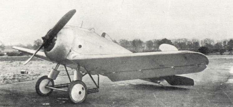 HP = Handley Page (1922) SHP Handley Page HP-21 span: 29'3", 8.92 m length: 21'5", 6.53 m engines: 1 Bentley BR-2 max.