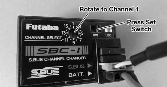 8V battery to the S.Bus channel changer. 5. Note that the red LED is flashing. One flash per second is connector SX1.