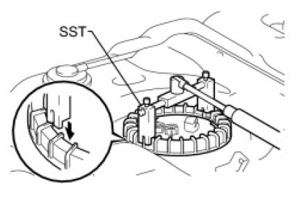 (q) Using SST, loosen and remove the fuel pump retainer ring. (Fig.