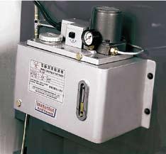 Automatic Lubrication System All AGMA machines use a pressurized central lubricating system.