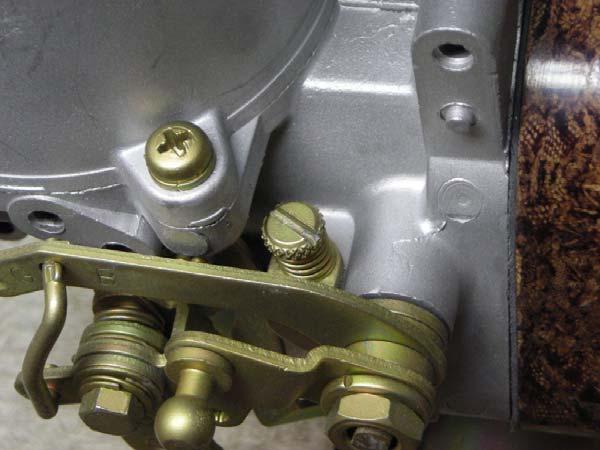 The 1600 rear carb idle air flow adjustment screw is the same as the front.