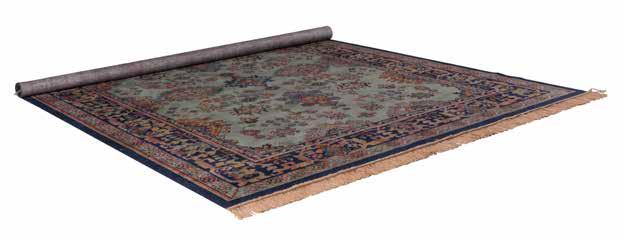 RAZ Machine-woven carpet with