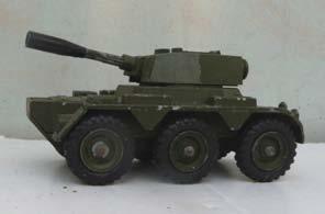 4.104 Diecast - Corgi Toys 906 Saladin Armoured Car. Military green.