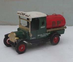 132B Diecast - Matchbox Models of Yesteryear Y-18 Atkinson Steam Lorry 1918, in red and yellow, owned by