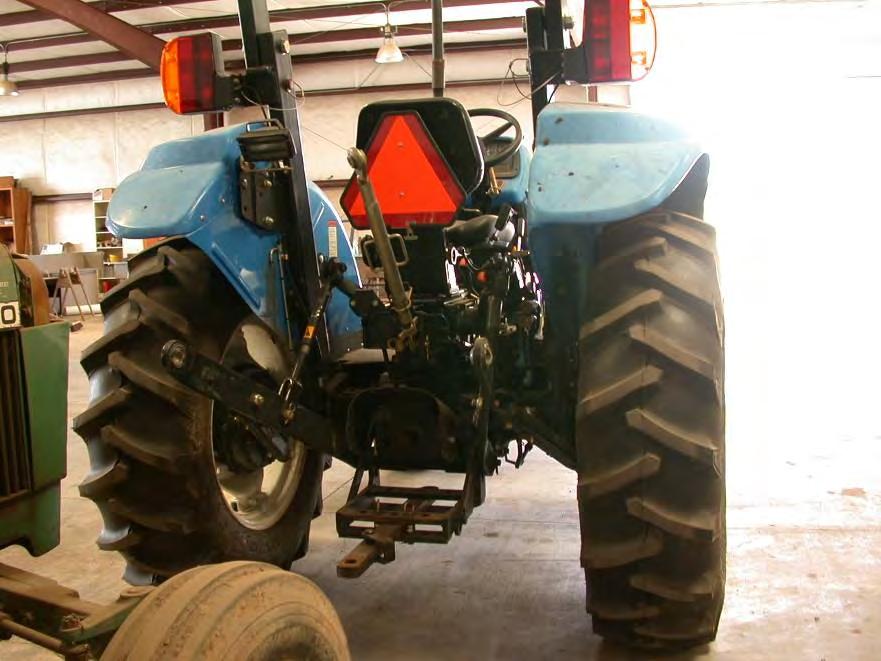 Safe Highway Operation Make sure the tractor is safe to drive (steering, brakes, etc.
