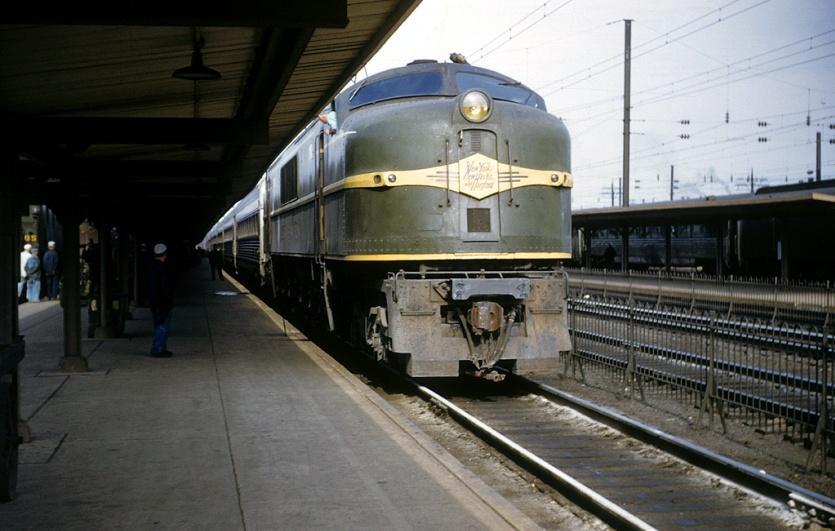 New Haven-Hartford-Springfield Rail Program New York New Haven and Hartford Railroad Glory Days: 1925-1955 22