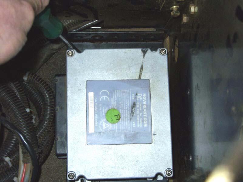 Installation Procedure 6. Install the SA Module to the SA Module bracket using the screws provided and a #2 Phillips screwdriver. See Figure 3-5.