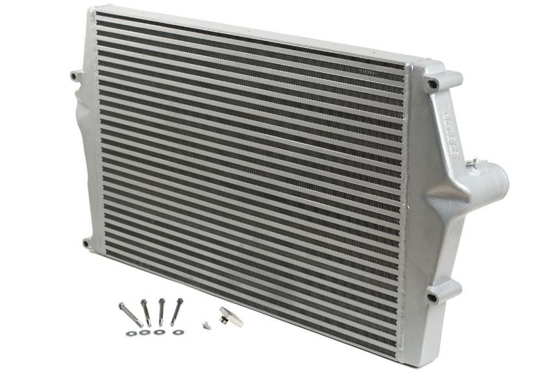 Installation instruction do88 Intercooler for Volvo S60 V70 XC70 S80 Turbo 00-09 1. This instruction shows how to replace the OEM intercooler with our performance intercooler.