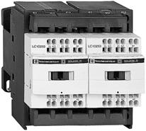 References contactors Reversing contactors for motor control up to 1 kw at 400 V, in category AC-3 Horizontally mounted, pre-assembled Control circuit: a.c., d.c. or low consumption 6133 3-pole reversing contactors for connection by spring terminals Pre-wired power connections Mechanical interlock, without electrical interlocking.