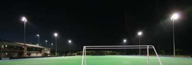 GIGA A general purpose high wattage metal halide floodlight designed for lighting sports fields and general commercial / light industrial areas.