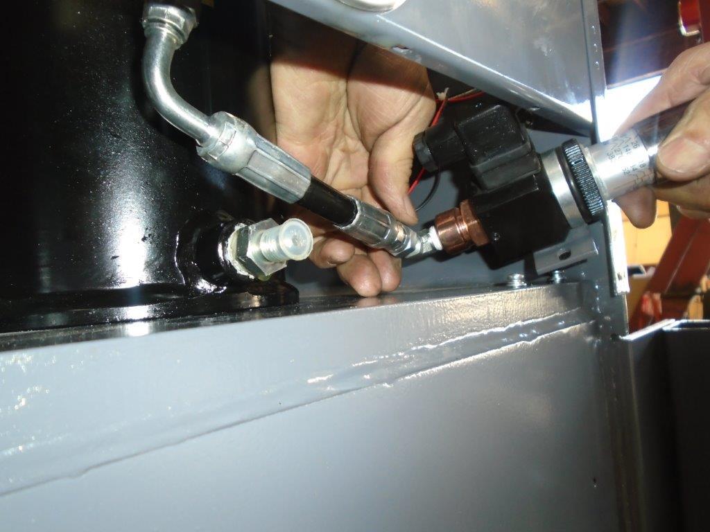 cylinder hose, remove the top connector on