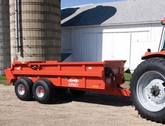 Combining years of experience with the latest technologies, we offer an exceptional line of box spreaders.