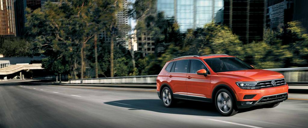 The new king of the concrete jungle. Introducing the 2018 Tiguan. On the outside, powerful lines give it a style all its own. On the inside, thoughtful amenities abound.