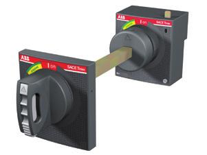 Separating partitions and insulating terminal covers can be selected for Tmax XT circuit-breakers.