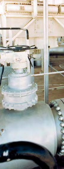 The oil sump is flanged to the housing. The coupling has two oil circuits: a working oil and a lubricating oil circuit. Both circuits are with mechanically driven pumps.