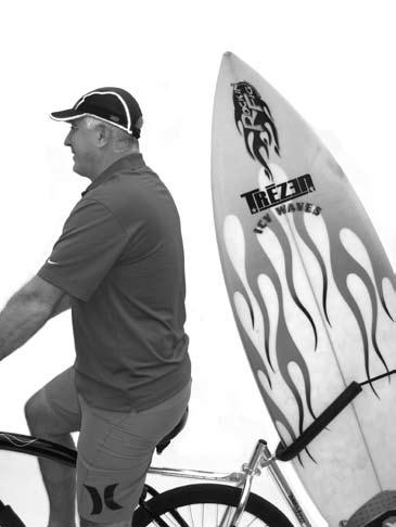 The surfboard can be secured by looping the bungee around the post