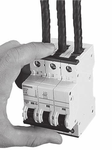 cables into the terminal Defined, visible and controllable connection of the feeder cables Universal infeed with top and bottom busbar mounting options.