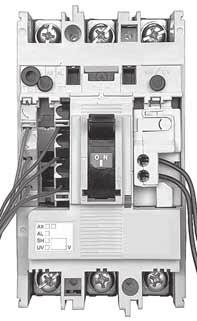 Accessories Molded Case Circuit Breakers xinternally mounted accessories 1. Overview The following internally mounted accessories are available.