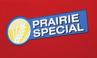 16 17 PRAIRIE SPECIAL & DRAPER HEADERS THE ULTIMATE SWATHING MACHINE For high-capacity swathing of small grains, canola, forage and specialty crops, choose DuraSwath draper heads from New Holland.