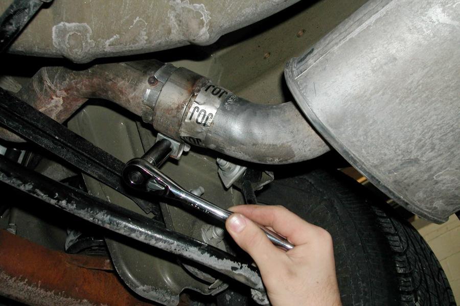Exhaust System Removal: 1.