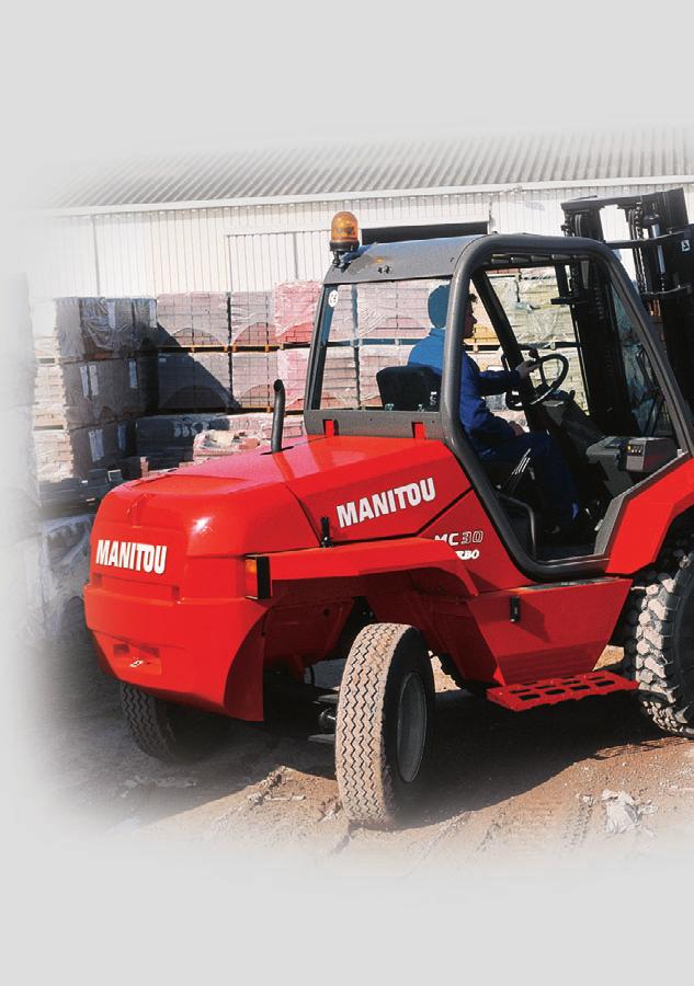 MC 30: A reliable, productive yard truck Specially designed for outdoor handling applications, the MC 30 T makes managing your storage area easier.