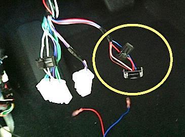 14. Secure any excess wire from t-taps, fuse and relay to main wire harness (picture