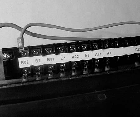 On the L and ML type breakers, connections to auxiliary contacts are made to a terminal block on top of the operating mechanism (Fig. 22). Block Fig.