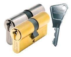 V5 Europrofile double cylinders Double cylinder. 3 keys. Minimum dimension: 30 x 30 mm.