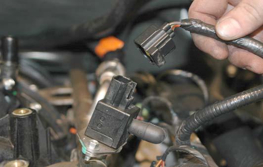 Remove the Fuel Pressure Sensor connector by