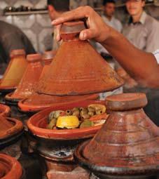 Maroke viskas daroma paprastai, visiškai ne manieringai ir be jokių pagražinimų. Kad turguje prekiaujama šviežia mėsa, suprasite iš kvapo.