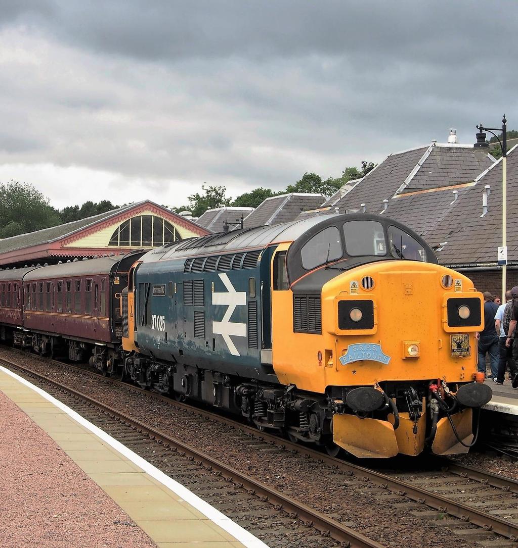 MILEPOST OCTOBER 2016 37 II 28 Class 37 at Aviemore on Golden Stag Railtour See Page 208 Photo