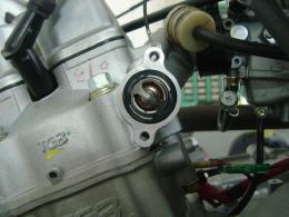 12. COOLING SYSTEM To this chapter contents Thermostat Please refer to chapter 17 for inspection of temperature sensor. Removal Drain out the coolant. Remove the thermostat set.