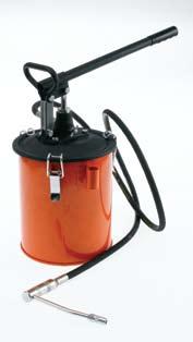 grease Complete with 10kg (22lb) in built steel grease bucket Output: Delivers 4g per