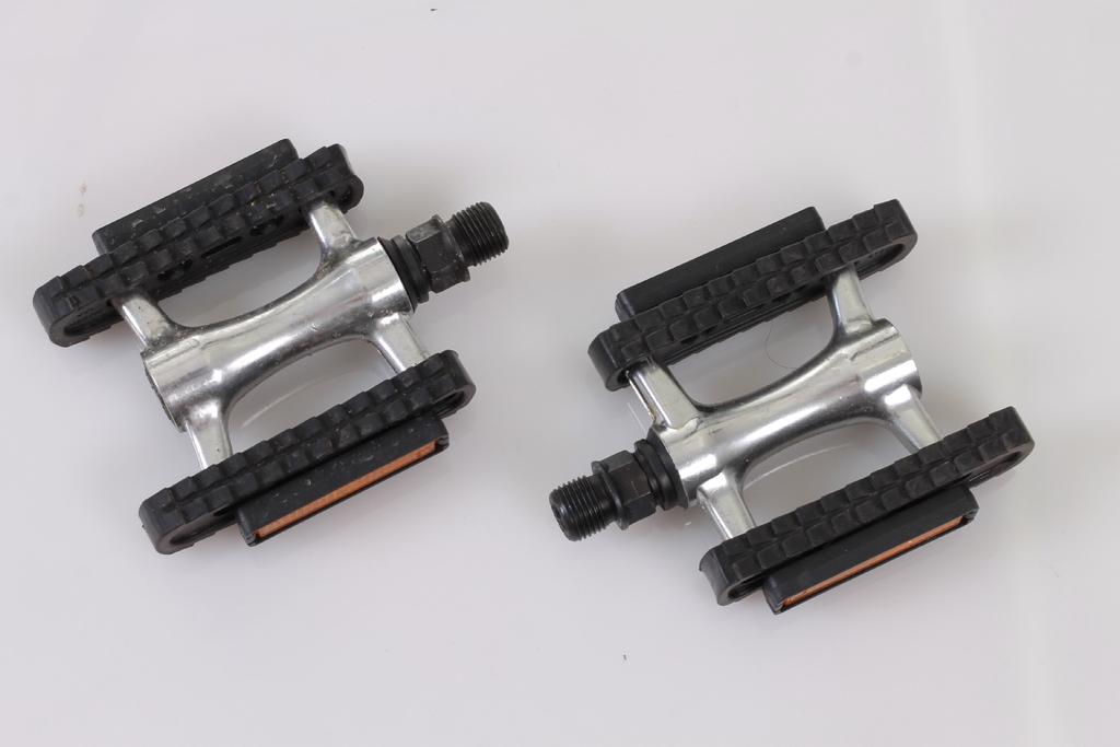 5. Pedals (these can be in the same box as the charger, or fastened to the bike