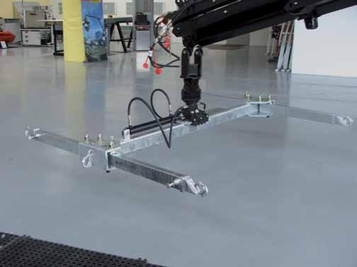 7 m) 4 wheel clamps for wheel sizes between 12" and 19" and a width of 355 mm Bracket for easy storage on the vehicle PZLG20HPK 2000 kg mechanical