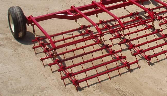 8 Bar Spike Tooth Harrow Harrow sections are fully flexible, following the contour for even coverage, but resist bunching