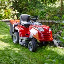 Lawn tractors 84cm 1530M / 1530H Since their launch in 2012 these innovative tractors have rapidly become the UK s best selling garden tractor.