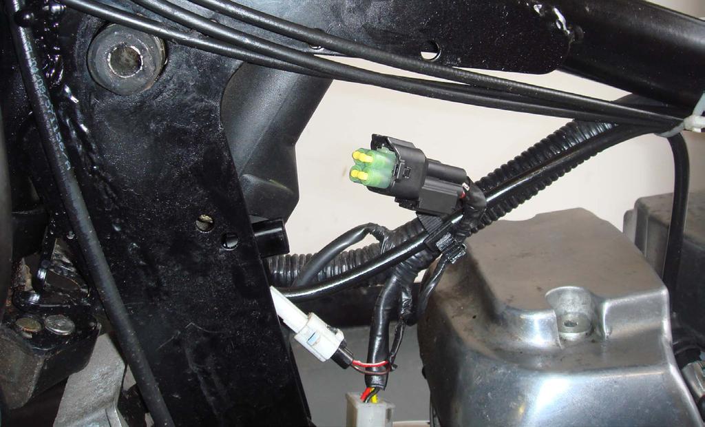 It can be removed from the exhaust, if desired. If not, be sure to tie up and secure the unused connector. Note: The O2 Optimizer does not work on the 2017 model.