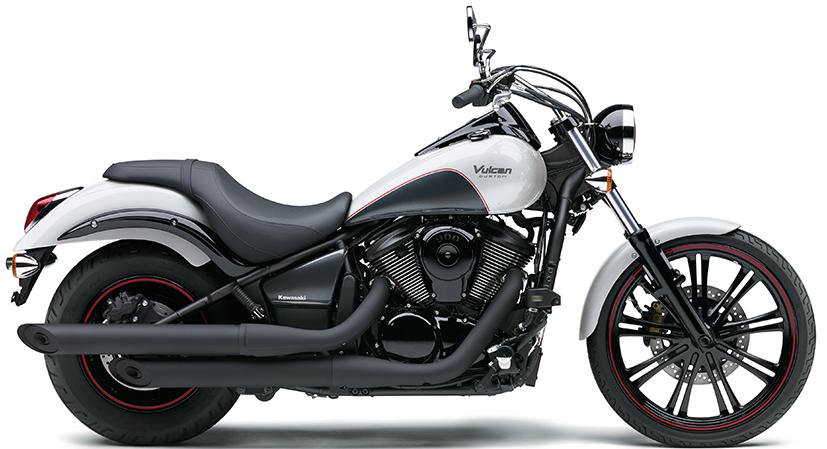 2016 VULCAN 900 CUSTOM Click the icons for more information THE VULCAN 900 CUSTOM - STYLE, FLAIR AND PERFORMANCE Sometimes, you can not help but smile. Vulcan 900 Custom is an easy motorcycle to like.