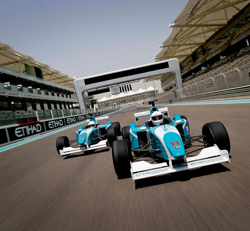 FORMULA YAS 3000 Put yourself in the shoes of a professional racing driver revving a 3000cc V6 engine.