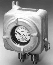 Piston Type Differential Pressure Gauge Switch & Transmitter Options Models 120, 122, 123 & 124 The Model 120-124 Series DP gauges are available with one or two hermetically sealed reed switches or