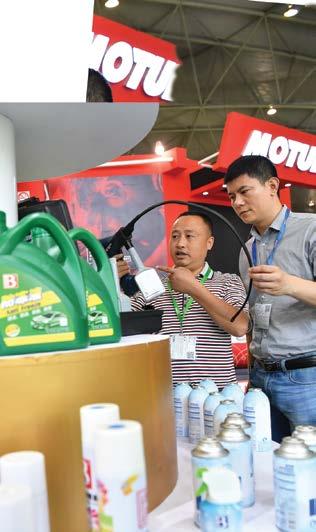 A comprehensive buyer experience beyond sourcing Buyer groups A number of high calibre buyer groups from southwestern China and its surrounding regions were invited to the show.